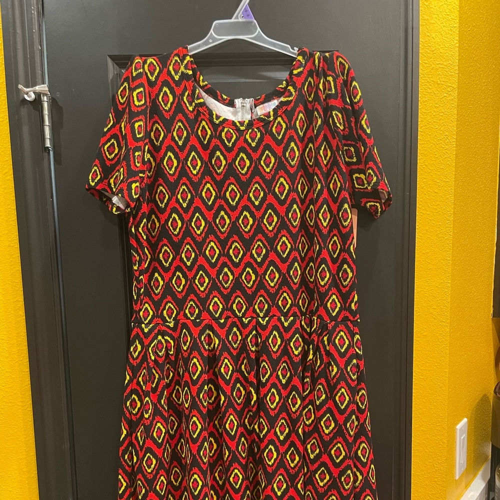 La Lu laroe dress! Red and black midi with a zipper back
